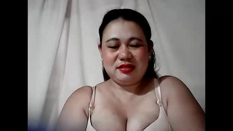 Snapshot of pinaymama12345 chatting on 05-28-26, 11:46 pinaymama12345 online show from 05-28-26, 11:46