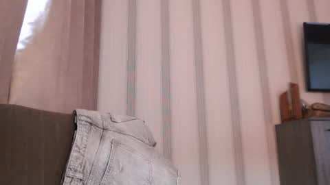       online show from 11-07-25, 06:35