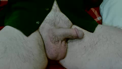 Snapshot of pinewoodman chatting on 01-03-25, 06:55 pinewoodman online show from 01-03-25, 06:55