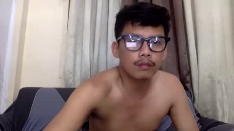 pingkoy0517 online show from 05-06-26, 11:48