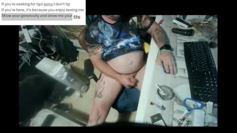 Snapshot of pini_z chatting on 01-10-25, 09:20 pini_z online show from 01-10-25, 09:20