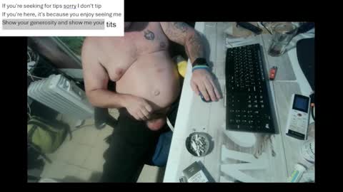 Snapshot of pini_z chatting on 01-18-25, 08:30 pini_z online show from 01-18-25, 08:30