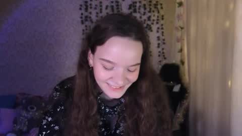 Stephanie online show from 12-14-25, 05:18