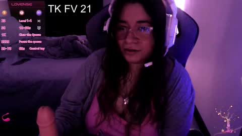 Kitty online show from 12-16-25, 06:24