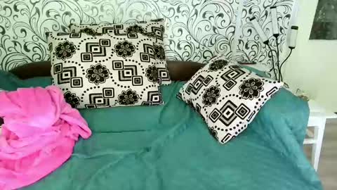 Snapshot of pink_light chatting on 01-11-25, 03:31 Tatyana online show from 01-11-25, 03:31