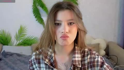 Snapshot of pinkadele chatting on 03-03-26, 07:58 Adele online show from 03-03-26, 07:58