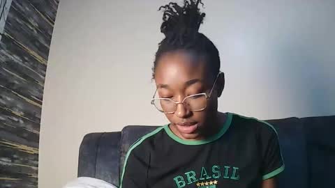 PinkyAura online show from 03-01-26, 02:52