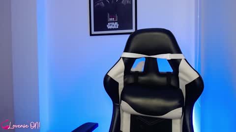 Snapshot of pinkcatlive chatting on 12-27-24, 10:16 Emily online show from 12-27-24, 10:16