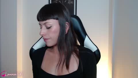 Snapshot of pinkcatlive chatting on 01-10-25, 02:14 Emily online show from 01-10-25, 02:14