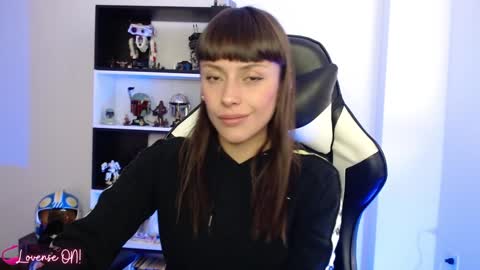 Snapshot of pinkcatlive chatting on 01-25-25, 05:30 Emily online show from 01-25-25, 05:30