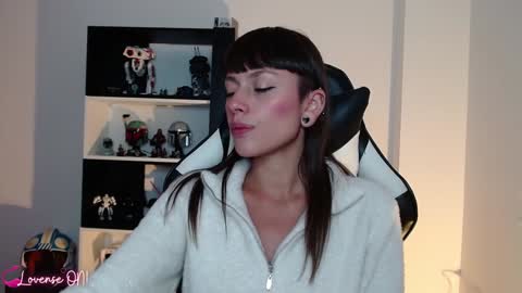 Snapshot of pinkcatlive chatting on 01-31-25, 12:39 Emily online show from 01-31-25, 12:39