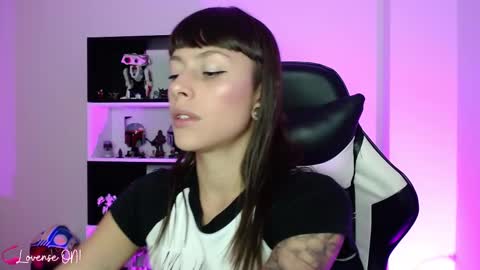 Snapshot of pinkcatlive chatting on 03-09-25, 11:14 Emily online show from 03-09-25, 11:14