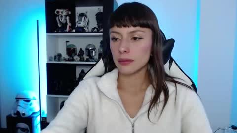 Snapshot of pinkcatlive chatting on 09-18-25, 09:28 Emily online show from 09-18-25, 09:28