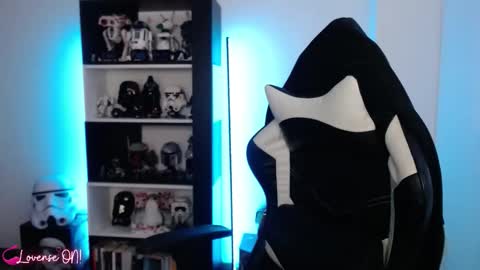 Emily online show from 11-10-25, 07:57