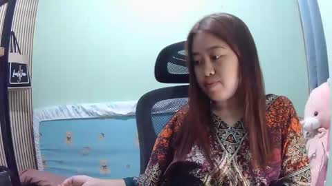 Hi  its me shine  online show from 04-27-26, 03:32