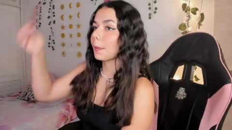 Snapshot of pinkpantherr_ chatting on 04-01-26, 01:12 Sarah .. online show from 04-01-26, 01:12