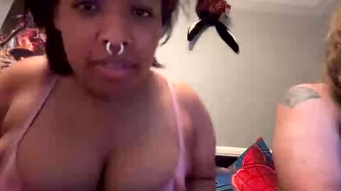 pinkpuppypaws online show from 10-31-25, 06:25