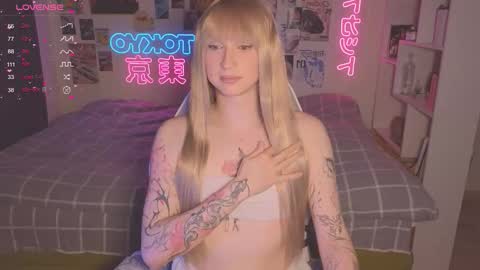 Snapshot of pinkvenom_ chatting on 09-20-25, 05:36 pinkvenom_ online show from 09-20-25, 05:36