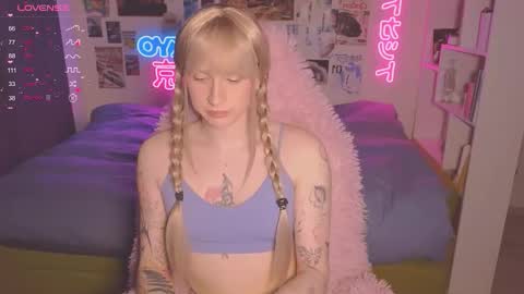 Snapshot of pinkvenom_ chatting on 09-30-25, 07:30 pinkvenom_ online show from 09-30-25, 07:30