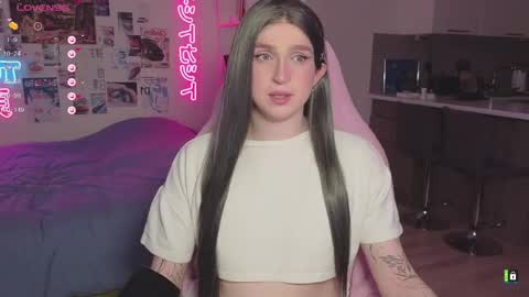 pinkvenom_ online show from 04-17-26, 03:48