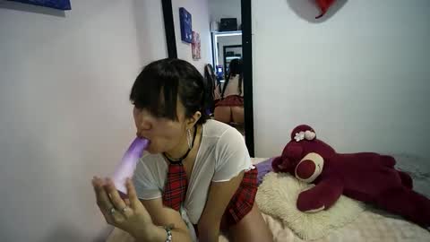 pinkvixen69 online show from 04-26-26, 02:59