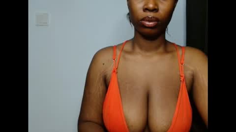 Snapshot of pinkxsugar chatting on 10-13-25, 09:42 pinkxsugar online show from 10-13-25, 09:42