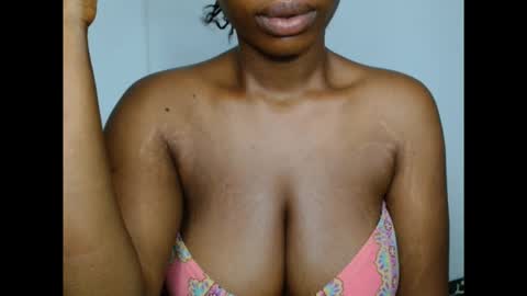 Snapshot of pinkxsugar chatting on 11-25-25, 07:30 pinkxsugar online show from 11-25-25, 07:30