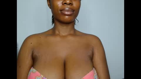 Snapshot of pinkxsugar chatting on 11-25-25, 09:04 pinkxsugar online show from 11-25-25, 09:04