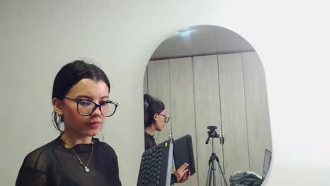 pinky_f00x online show from 02-02-26, 08:18