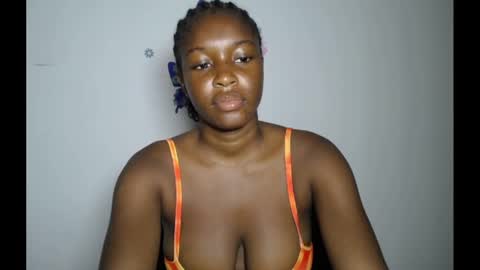 pinkykiki_247 online show from 12-15-25, 04:00