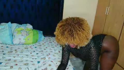 Snapshot of pinkysmiles chatting on 12-04-24, 01:47 Pinky online show from 12-04-24, 01:47