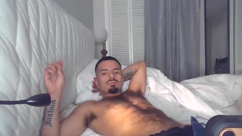Snapshot of pinocho214 chatting on 06-01-26, 04:52 pinocho214 online show from 06-01-26, 04:52