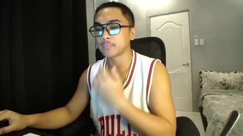 Snapshot of pinoyadriannexxx chatting on 10-13-25, 02:11 Adrianne online show from 10-13-25, 02:11