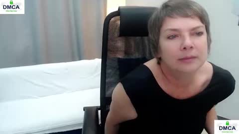 Bella online show from 12-23-25, 05:27