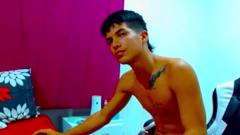 pipe hot04 online show from 03-10-26, 02:38