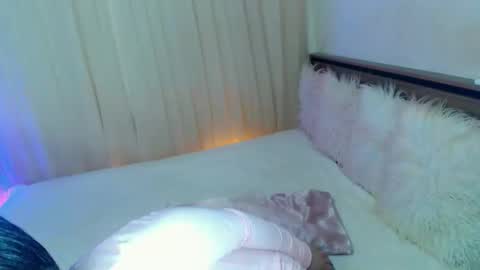 Snapshot of piroulita chatting on 02-24-26, 07:06 Ari online show from 02-24-26, 07:06