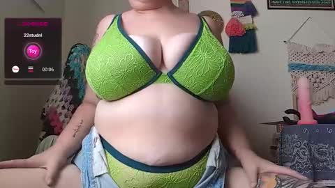 Em online show from 12-28-24, 09:51