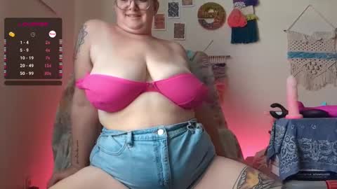 Em online show from 02-04-25, 09:20