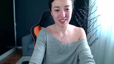 piscesgirl06 online show from 01-10-25, 07:04