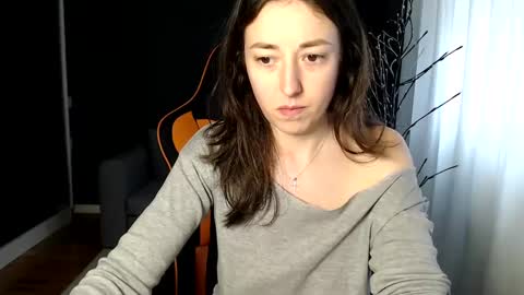 piscesgirl06 online show from 02-03-25, 09:08