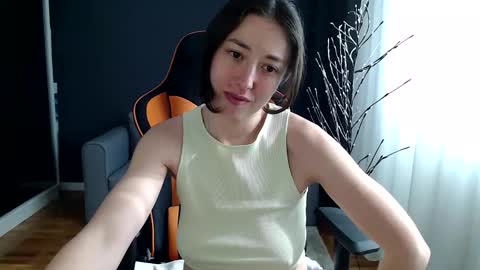 piscesgirl06 online show from 02-17-25, 09:24