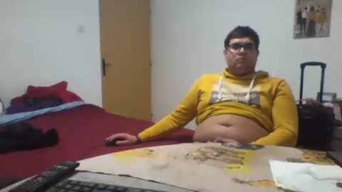 Snapshot of pisellatore96 chatting on 10-12-25, 10:20 Pisellatore96 online show from 10-12-25, 10:20