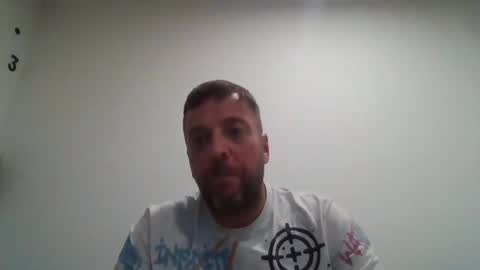 Snapshot of pislezg1 chatting on 11-10-25, 11:26 pislezg1 online show from 11-10-25, 11:26