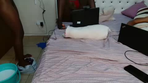 pixel online show from 02-17-26, 09:39