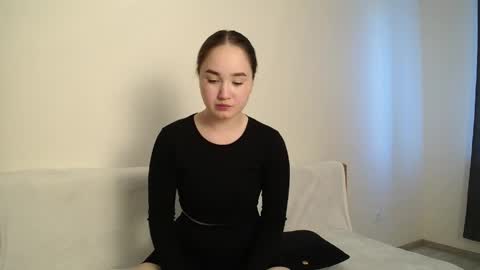 Lily online show from 05-18-26, 02:12