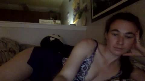Snapshot of pixie_bella chatting on 10-31-25, 02:51 pixie_bella online show from 10-31-25, 02:51