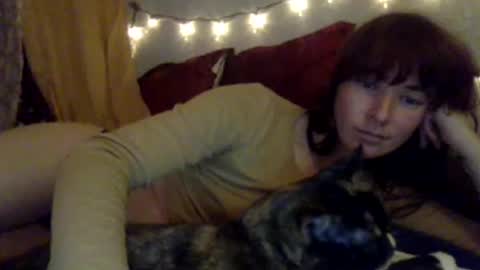 Snapshot of pixie_bella chatting on 01-05-26, 05:27 pixie_bella online show from 01-05-26, 05:27