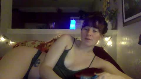 Snapshot of pixie_bella chatting on 02-04-26, 05:24 pixie_bella online show from 02-04-26, 05:24
