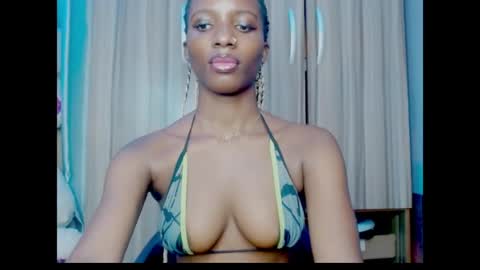 Ella online show from 07-17-26, 06:31
