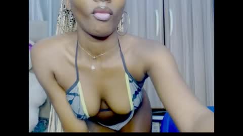 Ella online show from 07-25-26, 07:39